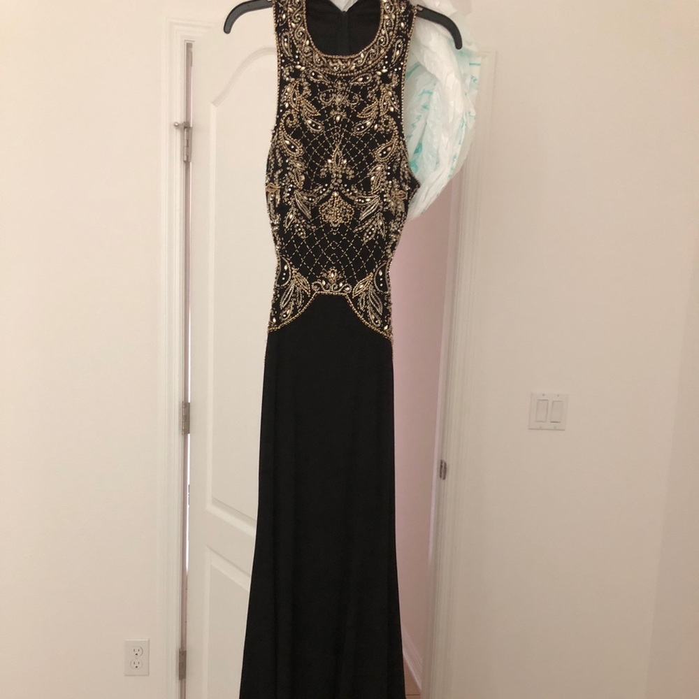 Prom Dress - Picture 2 of 5